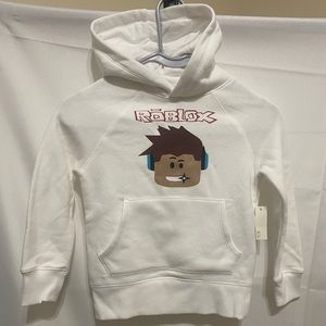 Roblux hoodie New size 4t